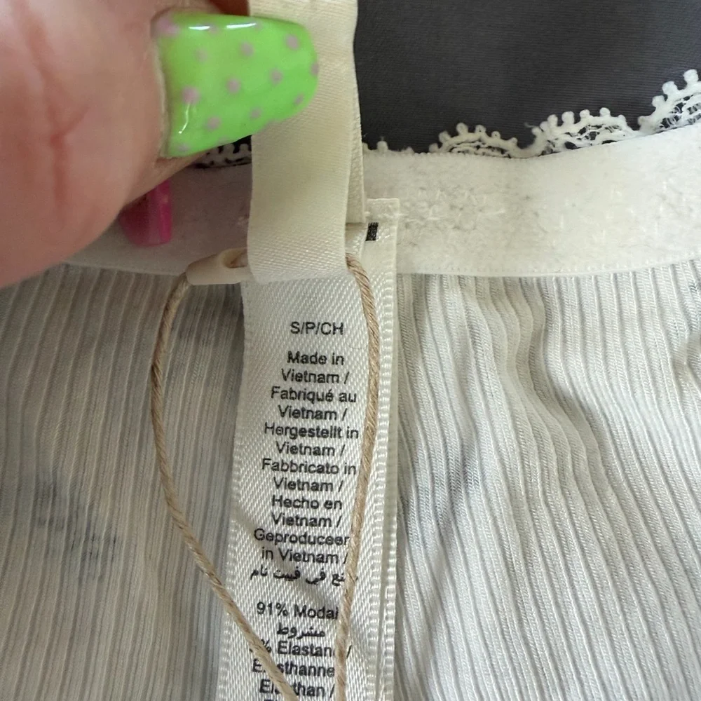 SKIMS Ribbed Lounge Floral Short Pajama Shorts with Blue Print - Picture 3 of 3